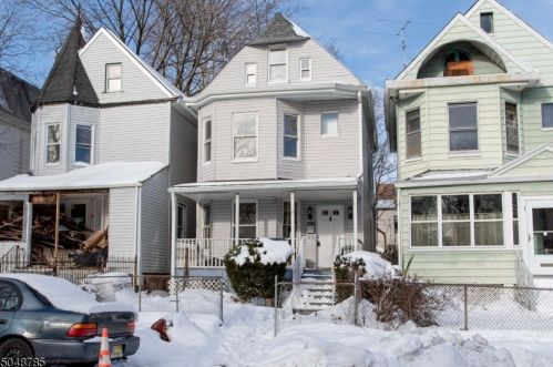 93 16th St, East Orange NJ  07017-5212 exterior