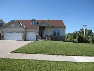 15608 Rosewater Pkwy, Bennington, NE 68007-8403