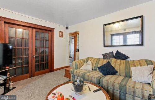 406 Fulton St, Hanover PA 17331-2723 exterior