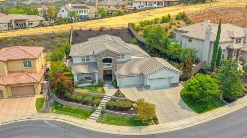 1781 Summer Cloud Ct, Folsom CA  95630-6249 exterior