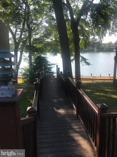 22 Chatham Ct, Dover DE  19901-3909 exterior