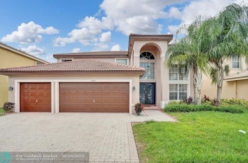 18246 26th Ct, Hollywood, FL 33029-5149