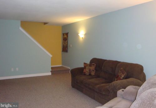 204 Highland Blvd, New Castle, DE 19720-3985