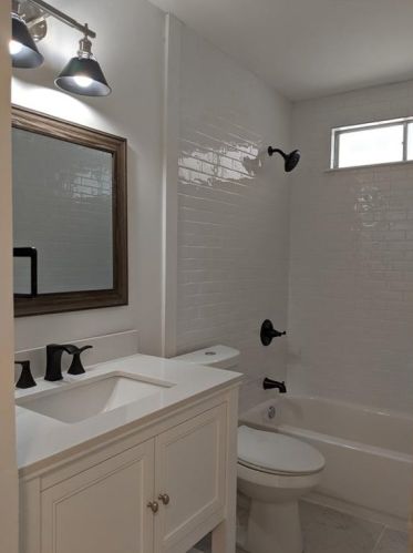 6917 Cherry Mdw Dr, Austin TX 78745-5333 exterior