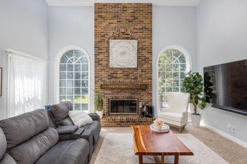 38 Deneveu Cir, Fond Du Lac WI  54935-5457 exterior