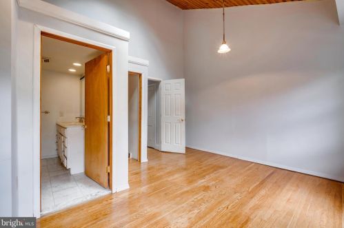 1311 Christian St, Philadelphia PA  19147-3610 exterior