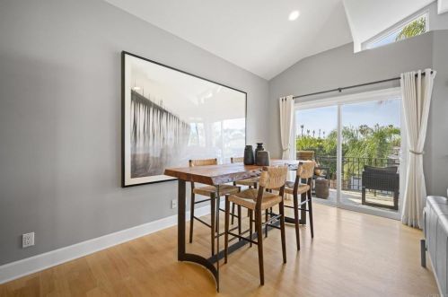 145 3rd St, Encinitas CA  92024-3208 exterior
