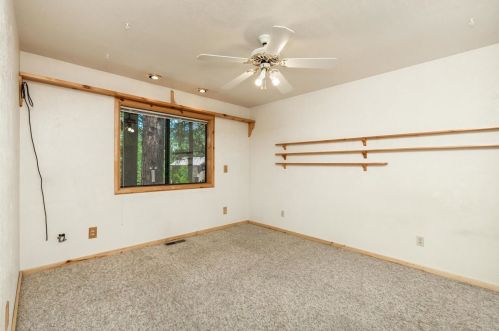 10625 Saxon Way, Truckee CA  96161-1152 exterior