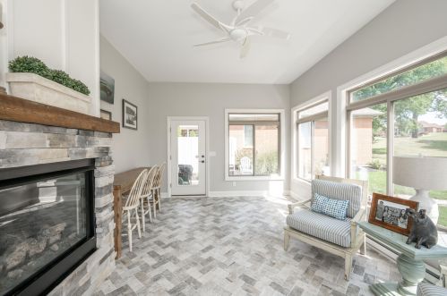 917 Keeneland Green Dr, Hamilton KY  41091-8025 exterior