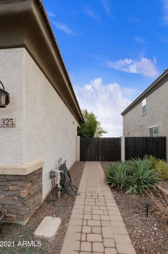 4325 Glacier Pl, Chandler AZ 85249-0503 exterior