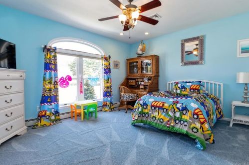 1 Lenni Lenape Ct, Stony Point NY  10980-3438 exterior