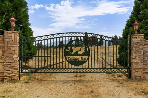 11265 Steinhoff Rd, Frazier Park, CA 93225-9572