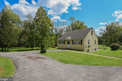 417 Township Line Rd, Norristown, PA 19403-4353