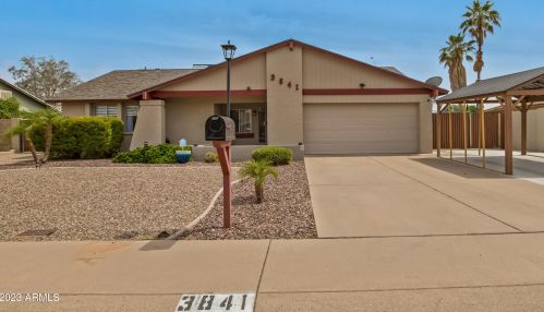 3841 Woodridge Dr, Glendale, AZ 85308-4225