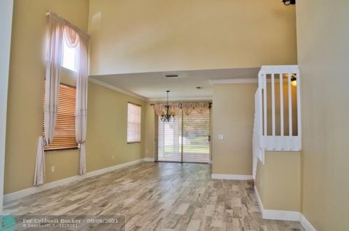 728 156th Ave, Hollywood FL  33028-1516 exterior