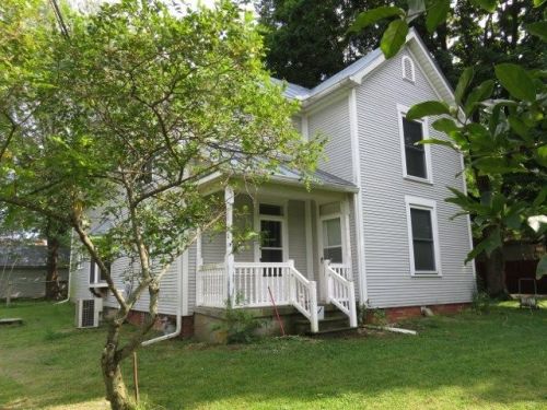 3004 Hoyt Ave, Muncie, IN 47302-3938