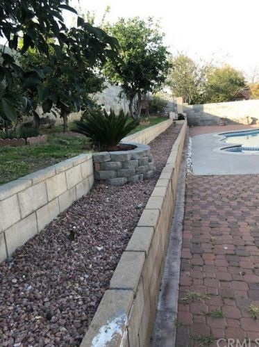 718 Idyllwild Ave, Rialto CA  92376-4816 exterior