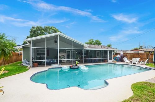 4749 Wind St, Orlando FL  32812-2729 exterior