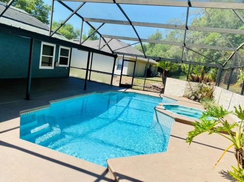 1966 Alameda Dr, Deltona FL  32738-4869 exterior