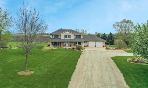 1010 250th St, Faribault, MN 55021-8360