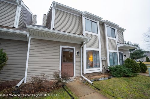603 Sandra Pl, Bricktown, NJ 08724-7055