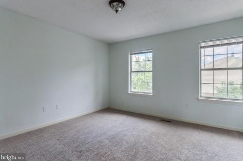 14 Mallard Ct, Charles Town WV  25414-5803 exterior