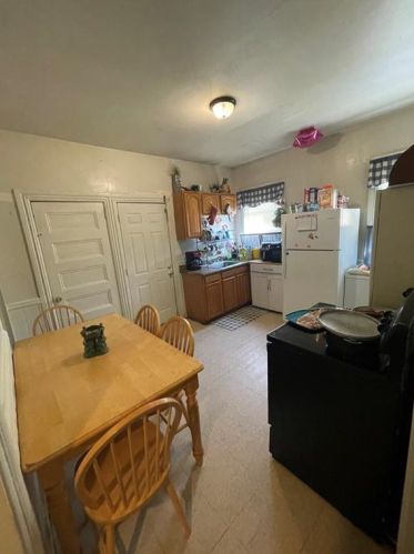 87 Ruggles St, Providence RI 02908-3614 exterior