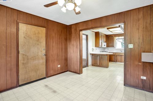 10821 Glenhaven Way, Rancho Cordova, CA 95670-4946