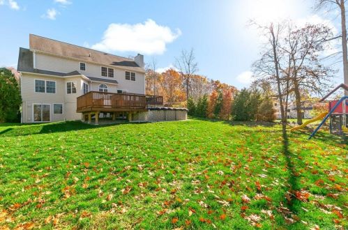 2301 Mohansic Ave, Yorktown Hgts NY  10598-3627 exterior