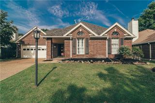 3117 Lake Dr, Hermitage, TN 37076-3526
