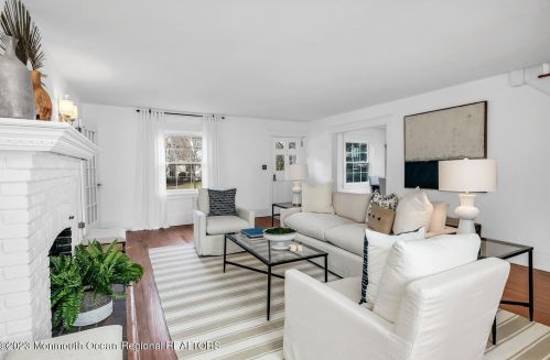 11 Fisher Pl, Tinton Falls NJ  07701-2317 exterior