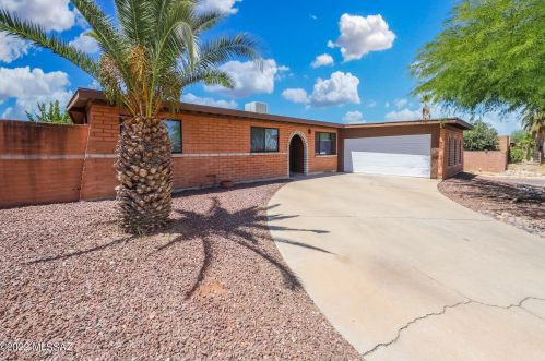 9702 Watson Dr, Tucson, AZ 85730-1436