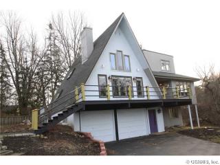 235 Railroad Mills Rd, Pittsford NY  14534-4120 exterior