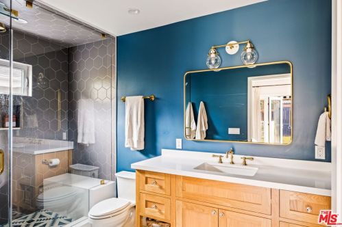 12212 Hillslope St, North Hollywood CA  91604-3603 exterior