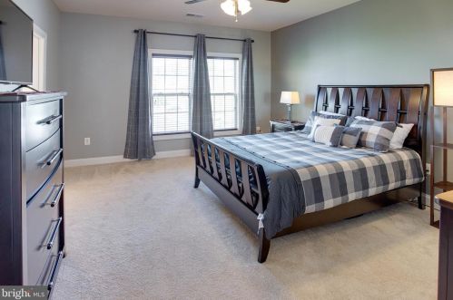 16002 Pitner St, Haymarket VA  20169-4956 exterior