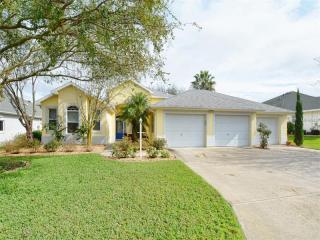 5572 Gulf Stream St, Tavares, FL 32778-9236