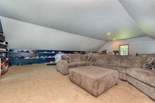 156 Raymond Rd, Deerfield NH  03037-1507 exterior