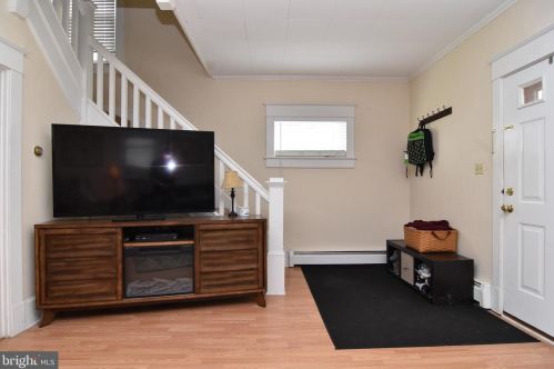 209 Delaware Ave, Harrington DE  19952-1236 exterior