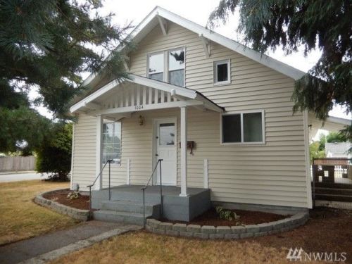 1004 3rd Ave, Puyallup, WA 98371-9400