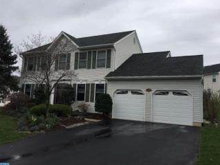 6024 Split Log Dr, Pipersville, PA 18947-1046