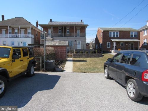 547 Main St, Red Lion, PA 17356-2414