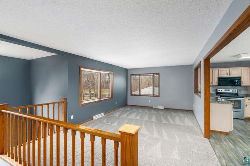 5469 Martin Rd, Duluth, MN 55811-9706