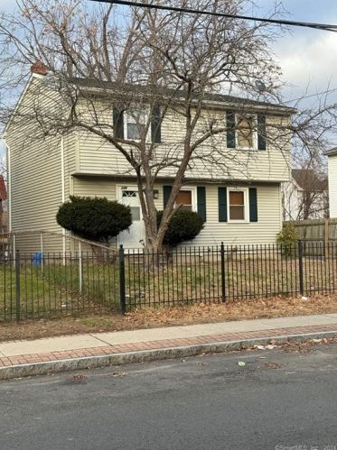 136 Capen St, Hartford, CT 06120-2006