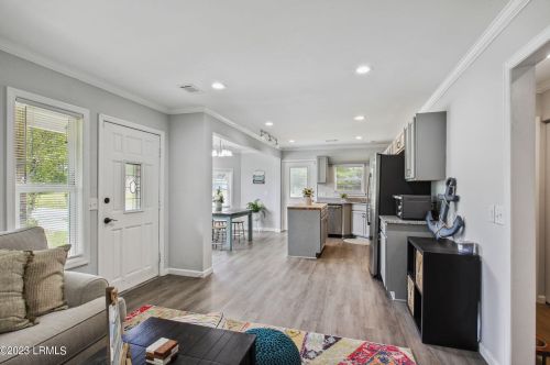 1509 Pony Ave, Beaufort SC  29906-5703 exterior