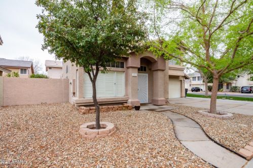 1468 Countrywalk Ln, Chandler, AZ 85225-1544