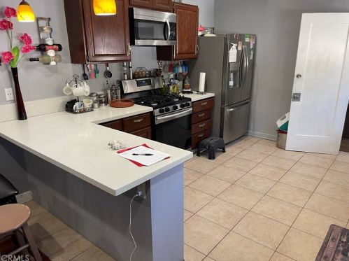 4305 Lugo Ave, Lynwood CA  90262-3818 exterior