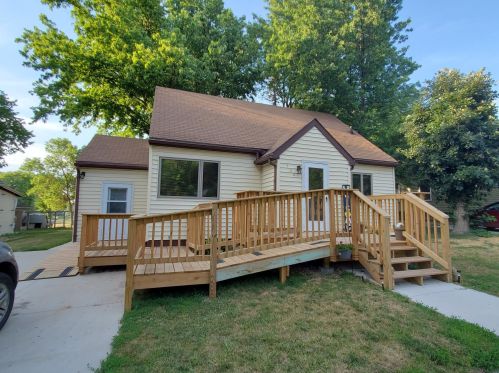 304 8th St, Jasper, MN 56144-1017