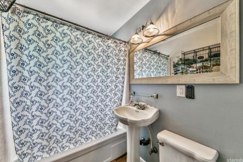 2530 William Ave, South Lake Tahoe CA  96150-7636 exterior