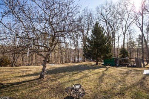 85 Haggerty Rd, Wantage NJ  07461-2709 exterior