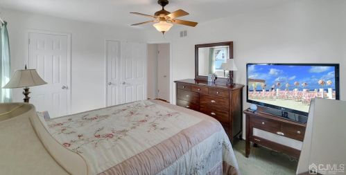 105 Madison Ave, Old Bridge NJ  08857-1339 exterior